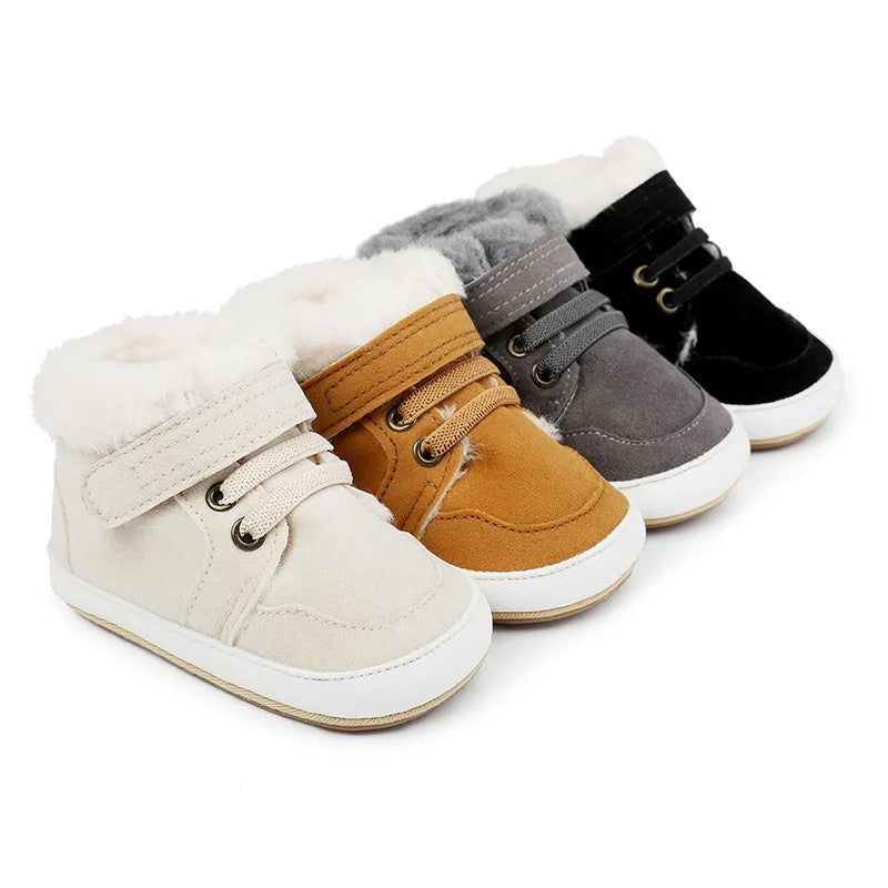 Infants ankle height winter boots SHO