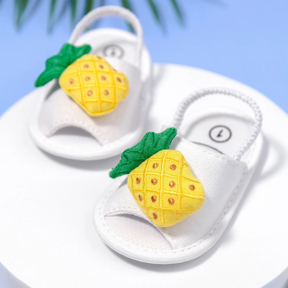 Infants character cotton slippers SHO