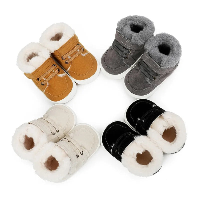 Infants ankle height winter boots SHO