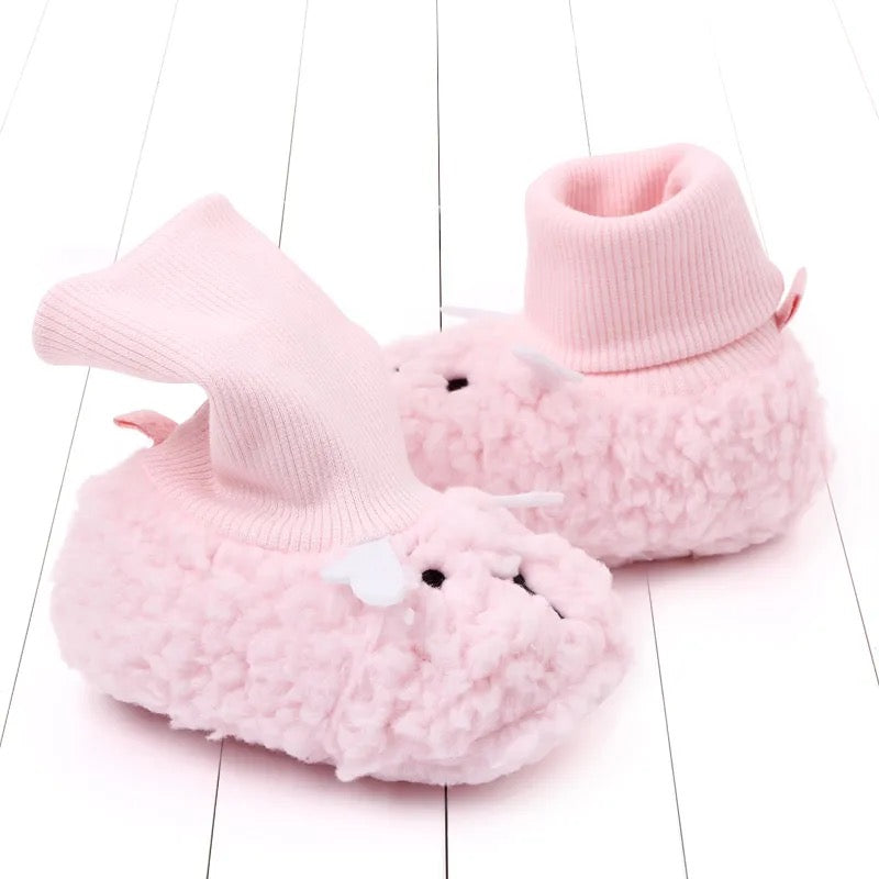 Infants adorable sheep booties SHO