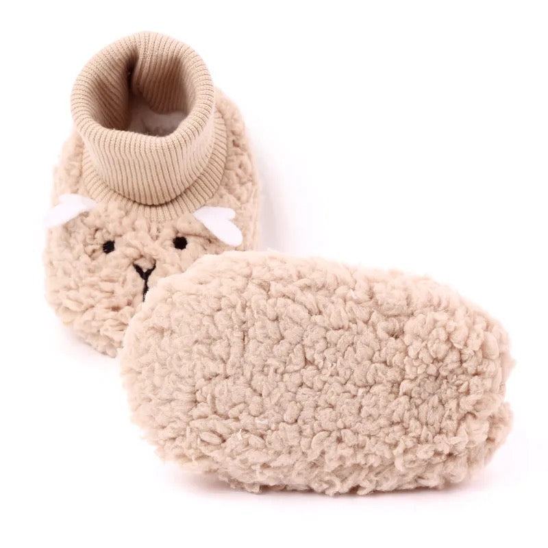 Infants adorable sheep booties SHO