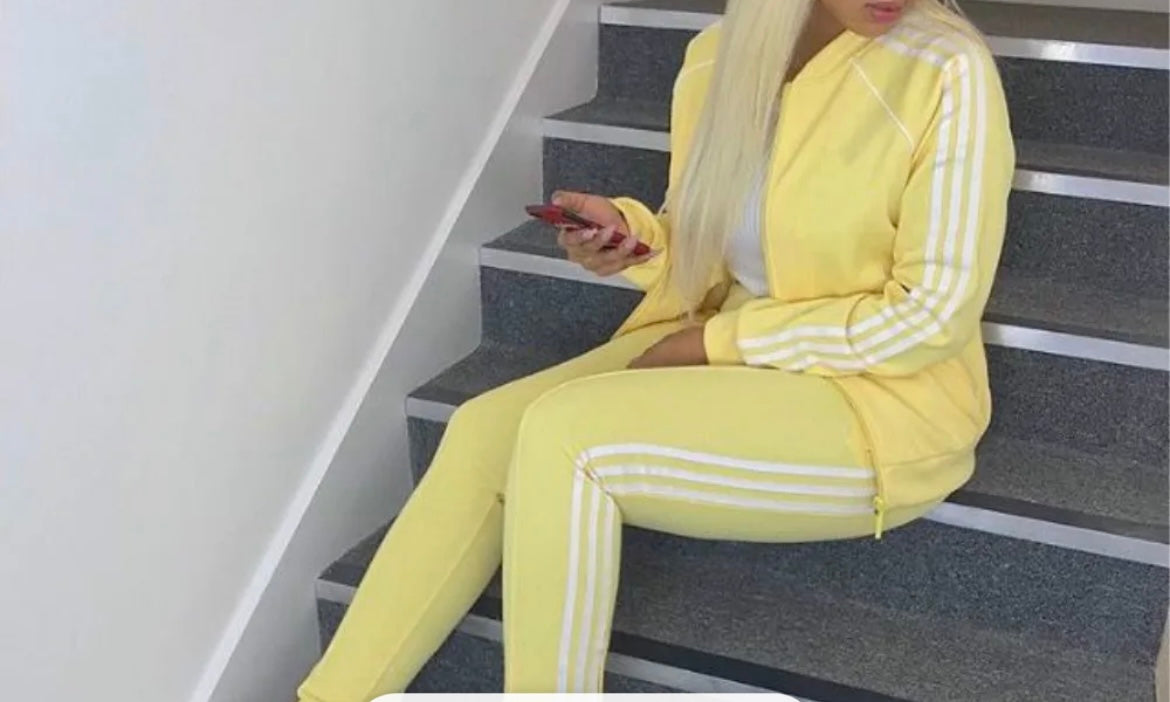 Women 2 pc sweatsuit