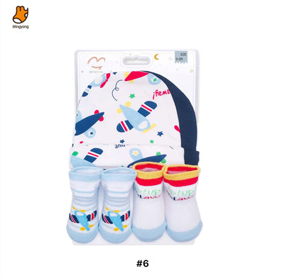 Infants cozy cotton hat& socks set SHO