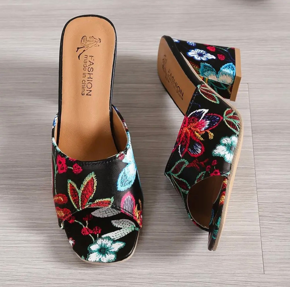 Women round heel pullover high heel