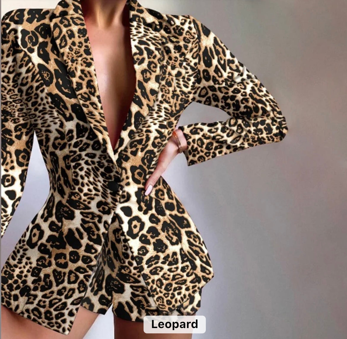 Women two pc blazer slim short suit