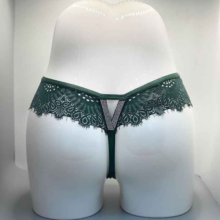 Hot Women's Embroidered Lace Underwear Design Sense V-Shaped Hot Diamond Bikini Thong