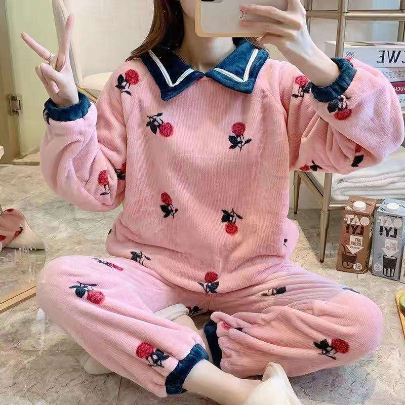 r Women's Coral Velvet Cute Cartoon Pajamas Thickened with Fleece Flannel Set Women's Casual Home Clothes